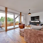 Sunshine Wood'n Rustic Apartment *