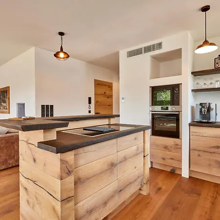 Sunshine Wood'n Rustic *