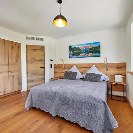 Sunshine Wood'n Rustic Apartment Garmisch-Partenkirchen