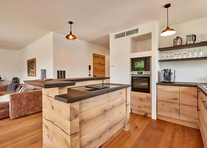 Sunshine Wood'n Rustic *