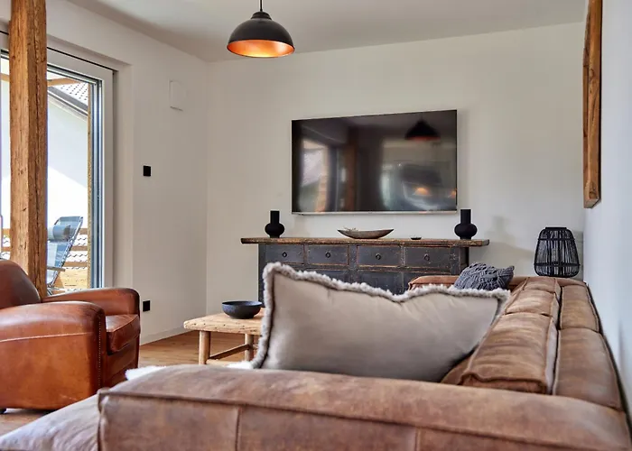 Sunshine Wood'n Rustic Apartment *